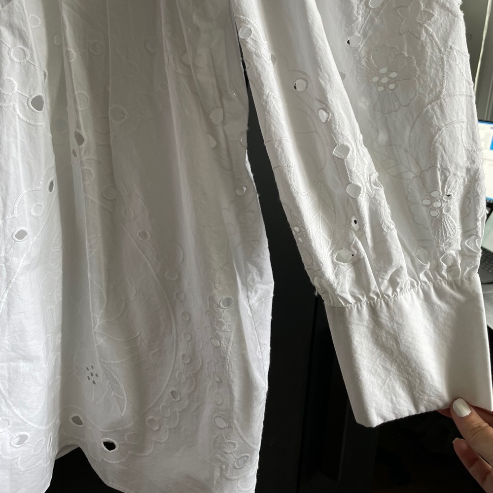 white short eyelet zara dress with ruffle trim - Picture 4 of 4